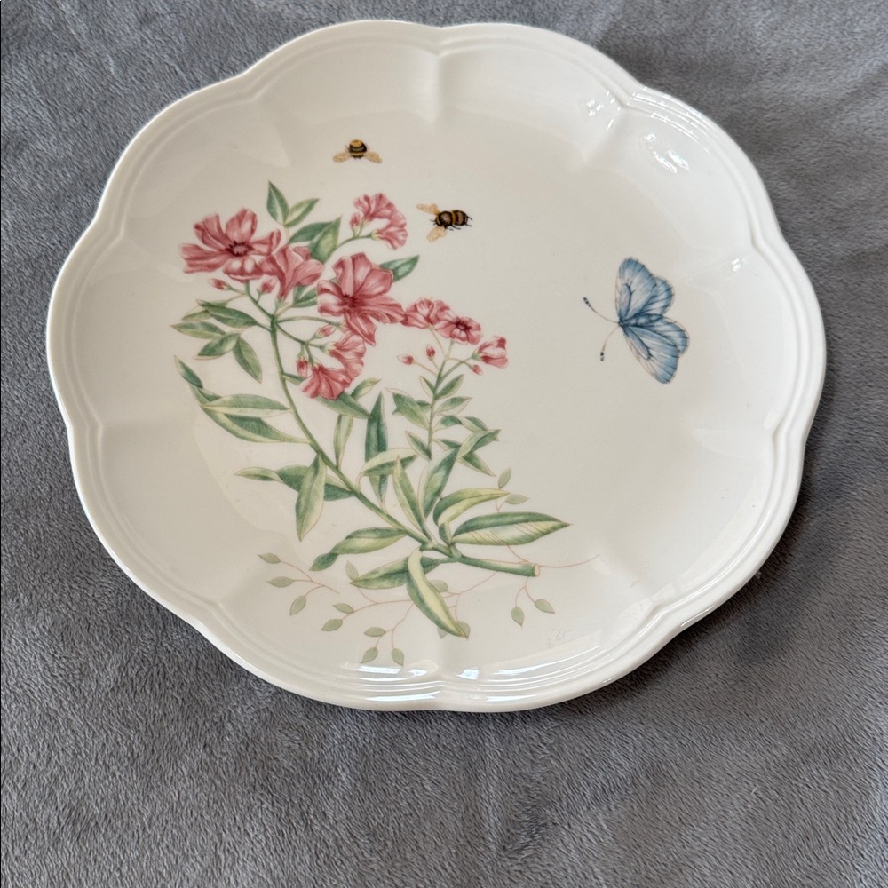 Lenox Butterfly Meadow‎ Swallowtail 9” Dessert Luncheon Plates Set of 3 Cottage. - Picture 9 of 11